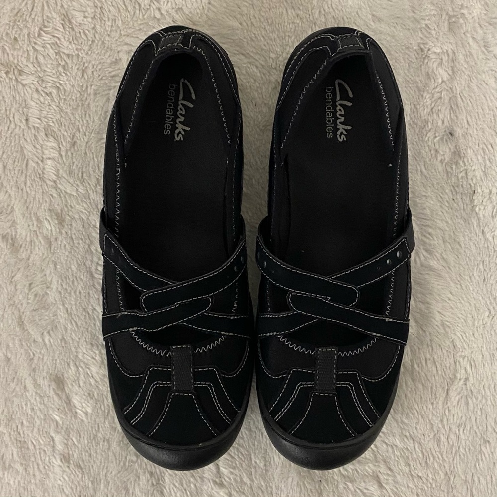 Clarks Bendables Black Leather Criss Cross Mary Jane Flats Women’s Size 8M - Picture 6 of 9